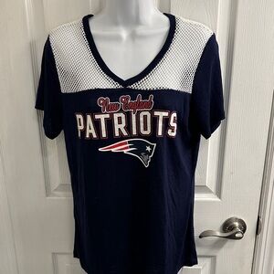 NWOT NFL New England Patriots Navy and White V-Neck Mesh Short Sleeve Tee XL